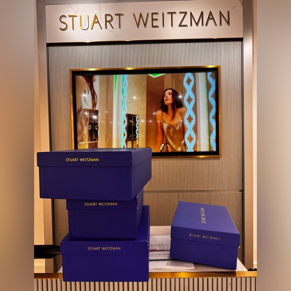 ⏰ Bookmark My Closet ⏰ - Picture 8 of 13